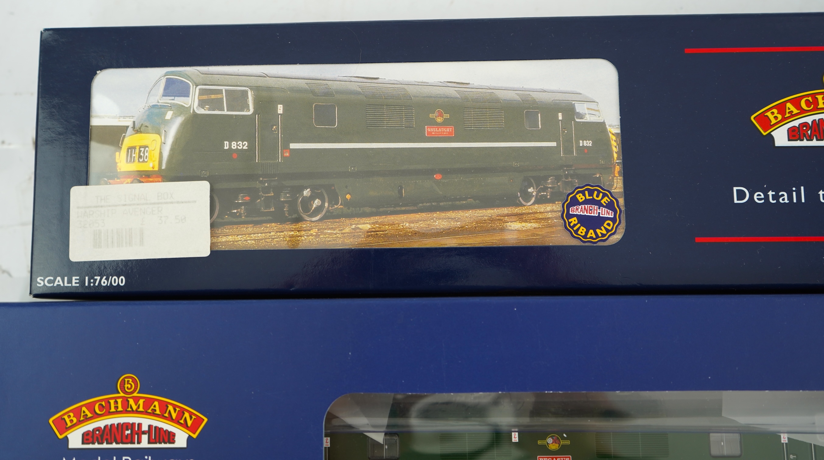 Two boxed Heljan 00 gauge railway BR Class 42 Bo-Bo Warship diesel-hydraulic locomotives; Avenger D804 (32-053) and Pegasus D835 (32-066)